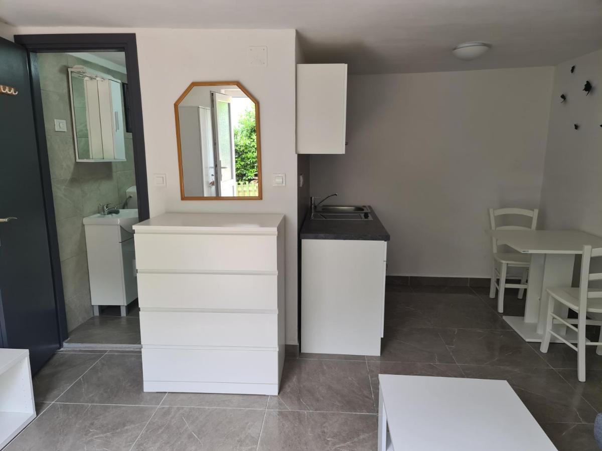 Marton Apartment Krk Exterior photo